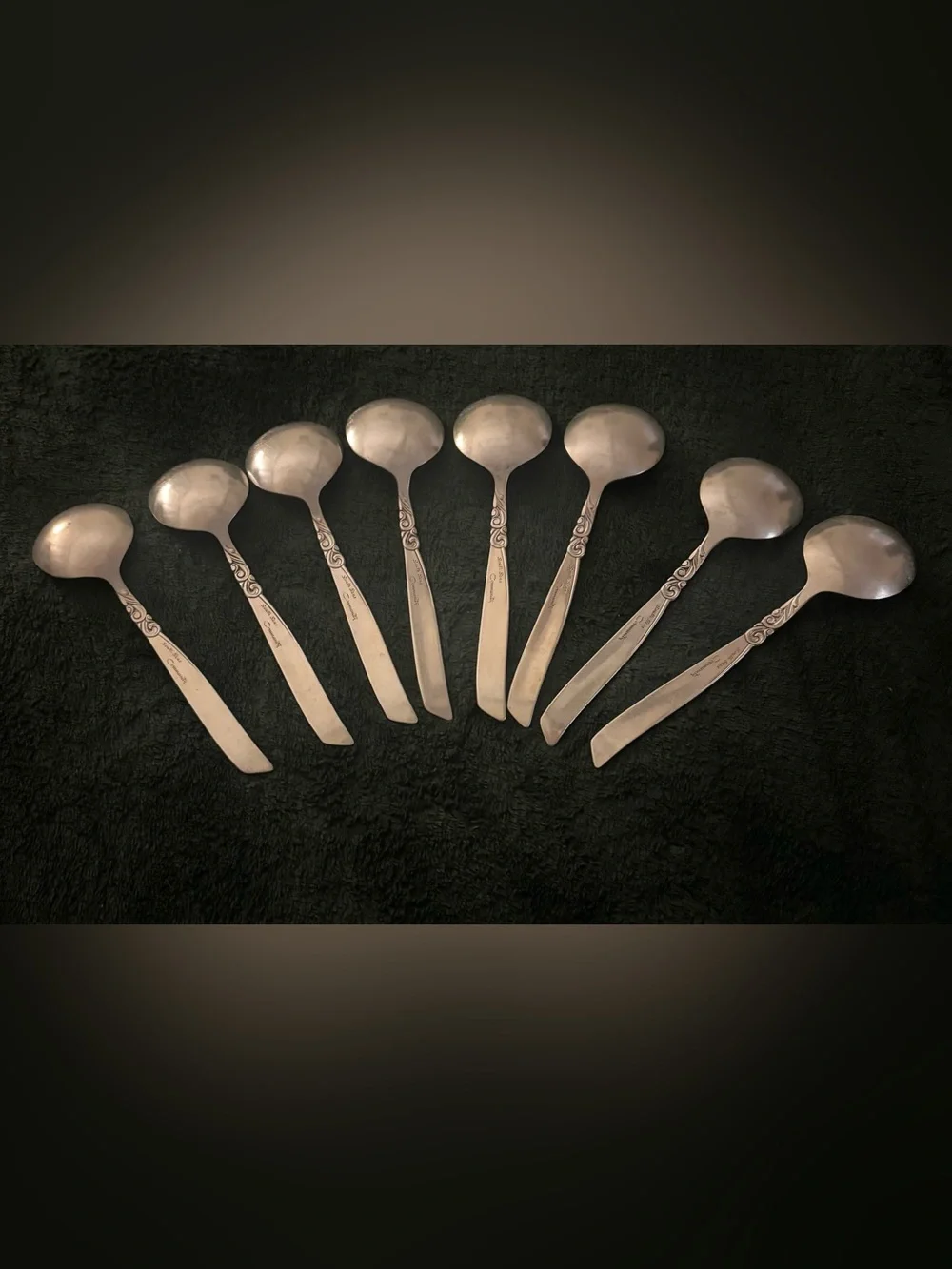 Vintage Oneida Community South Seas 8 Soup Spoons Sliver Plated Mid Century